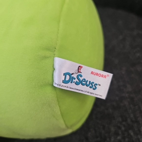 NWT Aurora Dr Seuss 6" Grinch Mallow Plush Green Face Head Eco Friendly - Picture 6 of 8